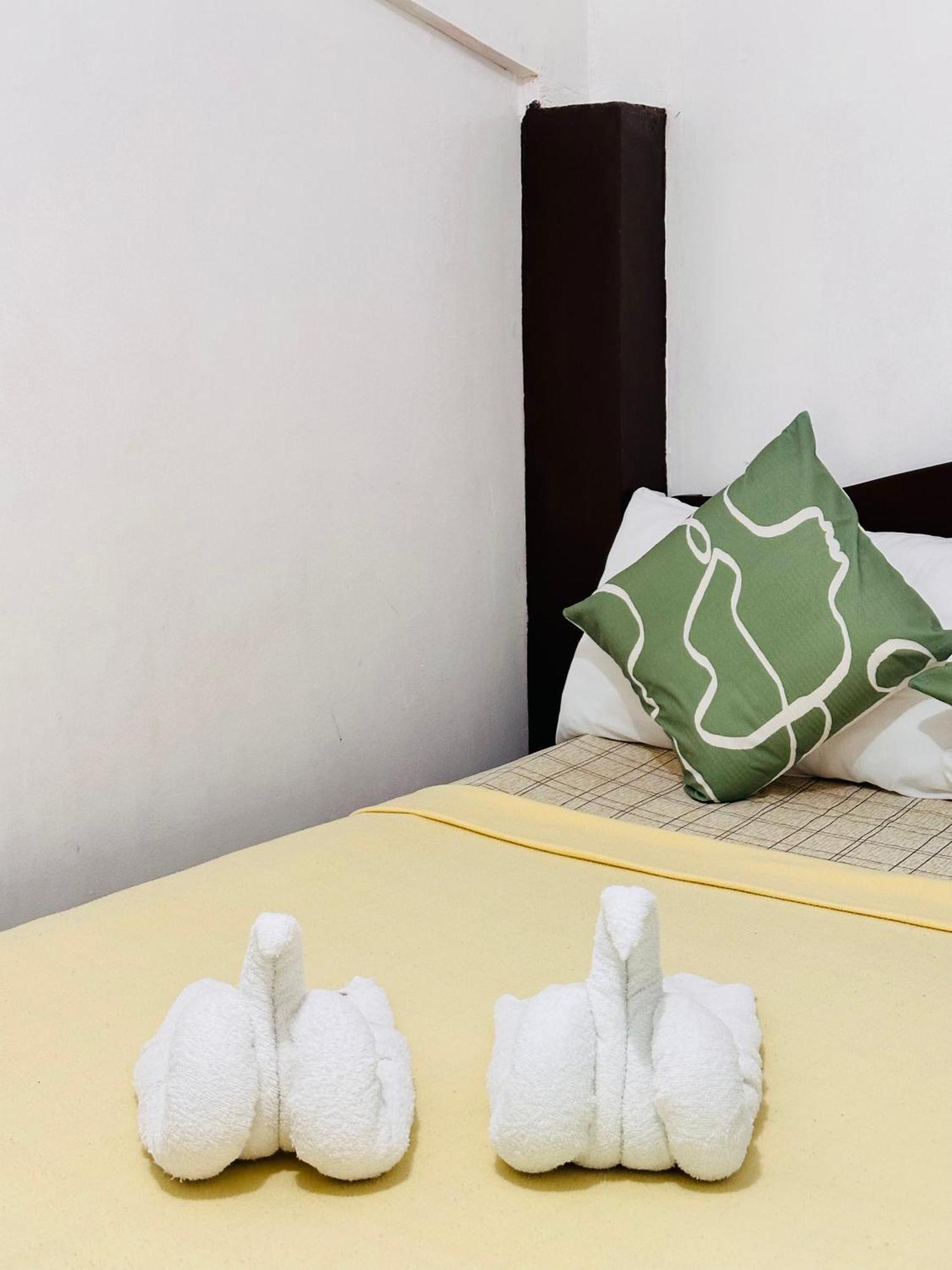 Amancio'S Balai - Near The Airport, City Center! Пуэрто-Принцеса Экстерьер фото